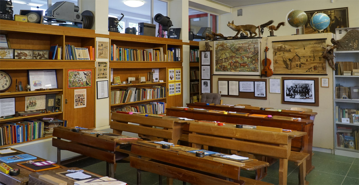 Historisches Klassenzimmer Schulmuseum Immendorf Tagestour und Ausflugsziel