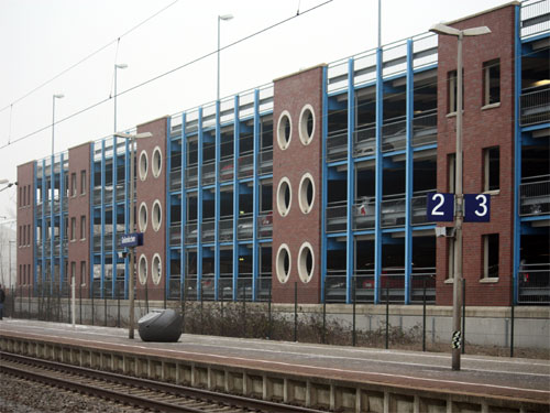 Parkhaus am Bahnhof